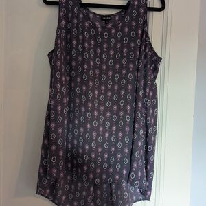 Torrid Women's Tank Top - Grey and Pink Geometric